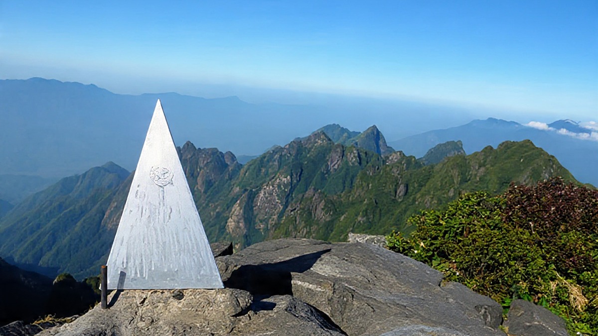 Fansipan Summit Trek 1 Day