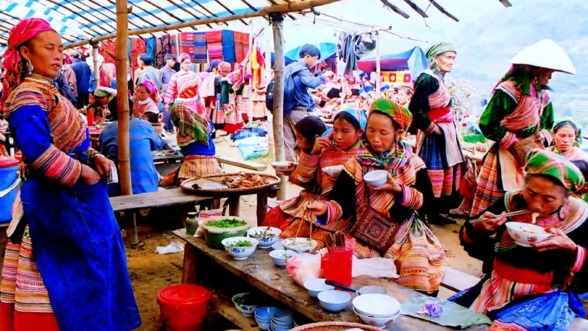 Can Cau Market